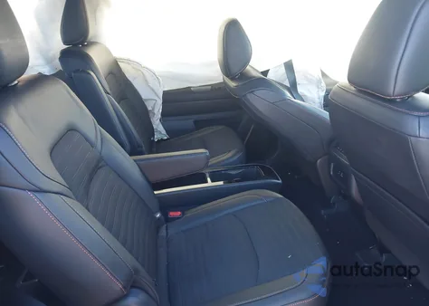 2023 Nissan Pathfinder Rock Creek 4Wd z USA, uszkodzony, nr VIN 5N1DR3BD7PC215744